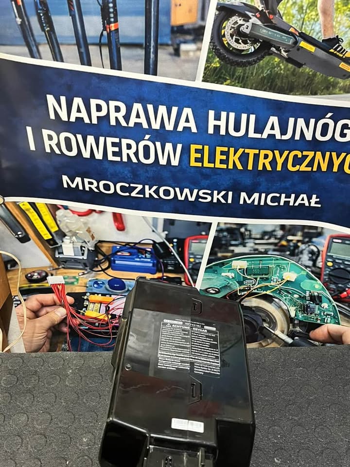 Bateria hulajnogi elektrycznej przygotowana do serwisu